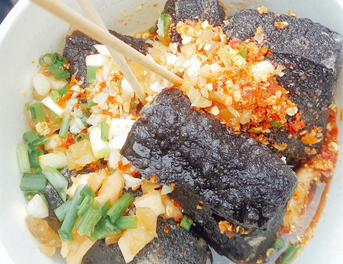 长沙火宫殿八大传统小吃是哪些,长沙火车站附近有什么特色小吃