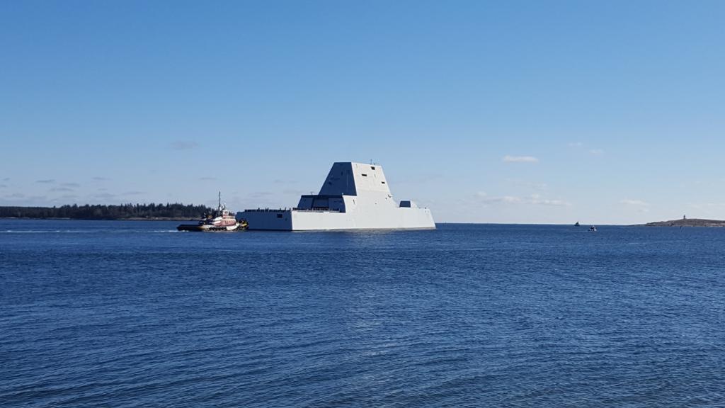 美军最强战舰是出来搞笑的？海试第二天动力就出故障返厂