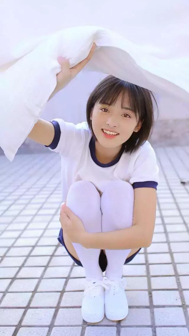 又少一个男神?没关系,你们的新晋男票“小彭于晏”已经上线!