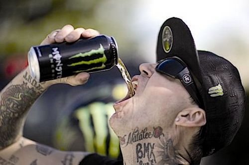 运动型饮料是否有危害,运动饮料到底该不该喝