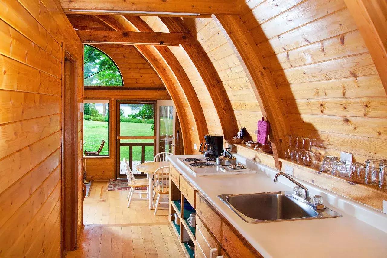 加拿大外星酒店,国外外星酒店