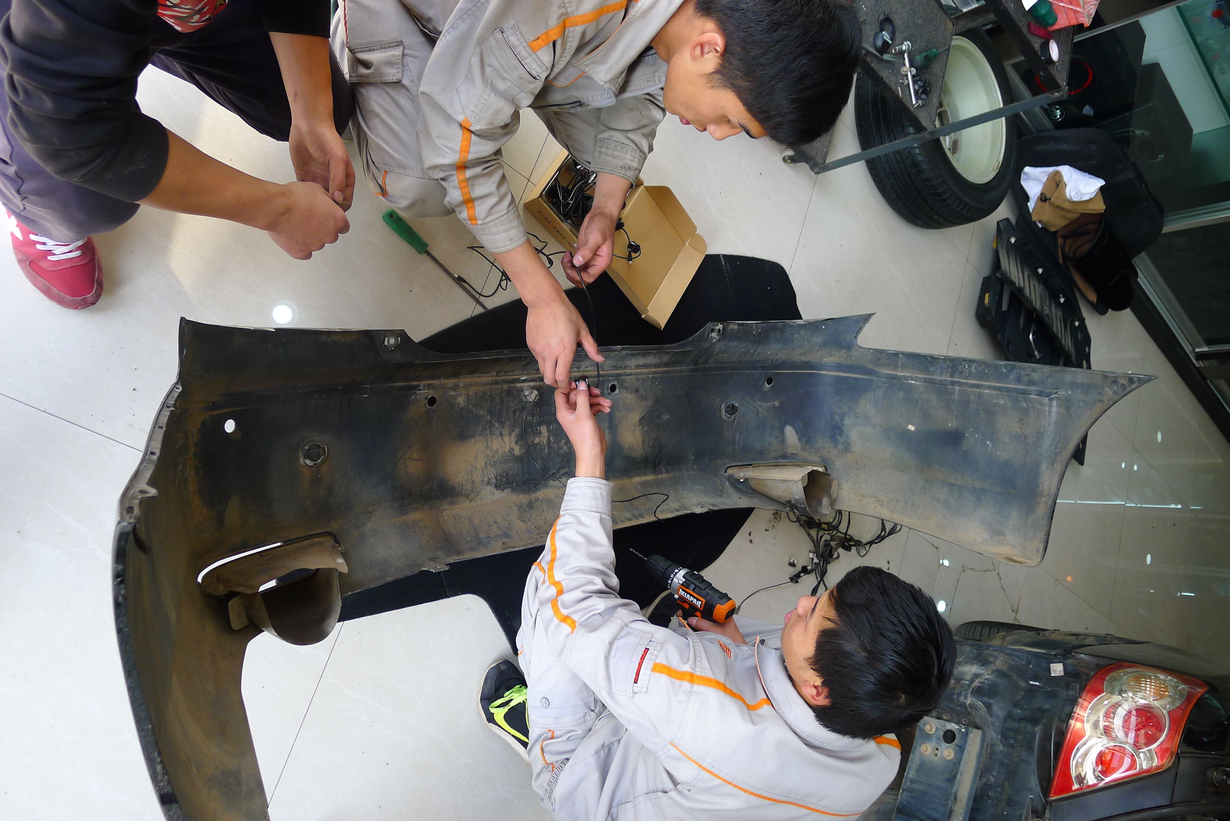 老款丰田锐志拆屏,丰田锐志老款导航原车风格