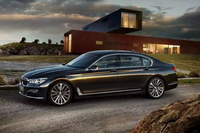 宝马730li和740li车头有什么区别,2021款宝马730li和740li外观一样吗