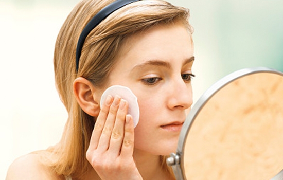 让脸部皮肤紧致的小方法,皮肤不紧致怎么补充脸部胶原蛋白