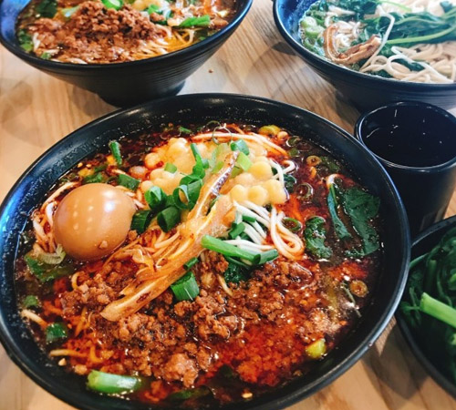 嘿小面的视频,嘿小面面馆招商加盟