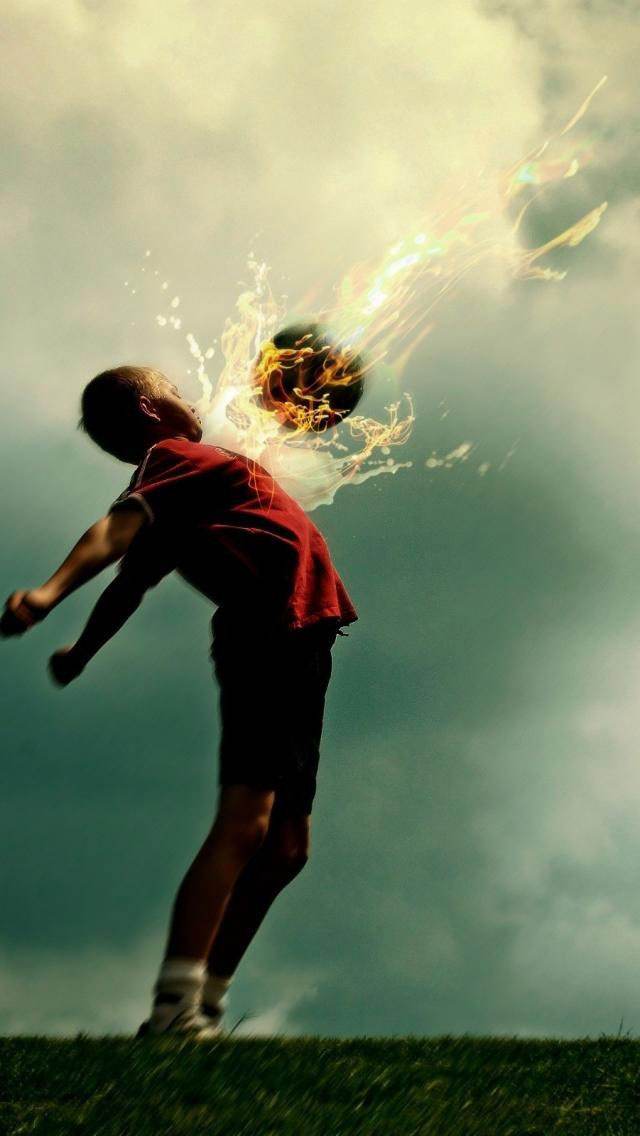 有关足球的壁纸,足球氛围感手机壁纸