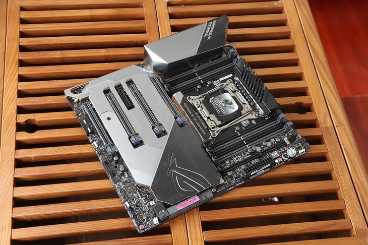 玩家国度rog降临2代,rog玩家国度评测最新视频