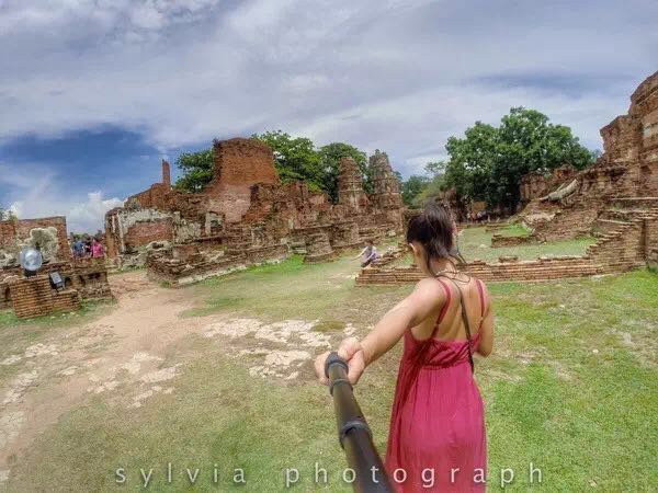 自拍杆能用美颜相机吗,自拍杆真的会拍得好看吗