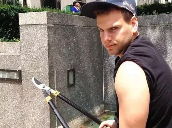 自拍杆能用美颜相机吗,自拍杆真的会拍得好看吗