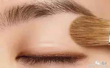 最简单贴双眼皮教程,双眼皮贴化妆初学者教程