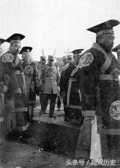 受人蒙蔽还是野心唆使?本是革命先驱的袁世凯,称帝原因争论至今