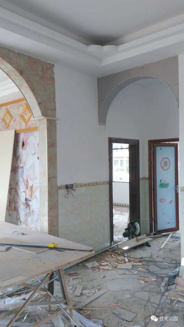 为父母在老家盖房花45万,为父亲放弃80万年薪回农村