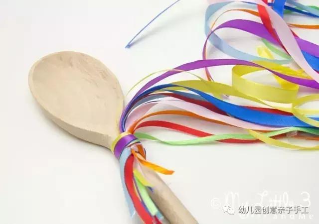 幼儿园元旦手工制作:鞭炮灯笼卡纸舞龙等,8个教程“年味”十足