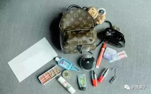 扒一扒明星化妆包,明星的化妆包大揭秘