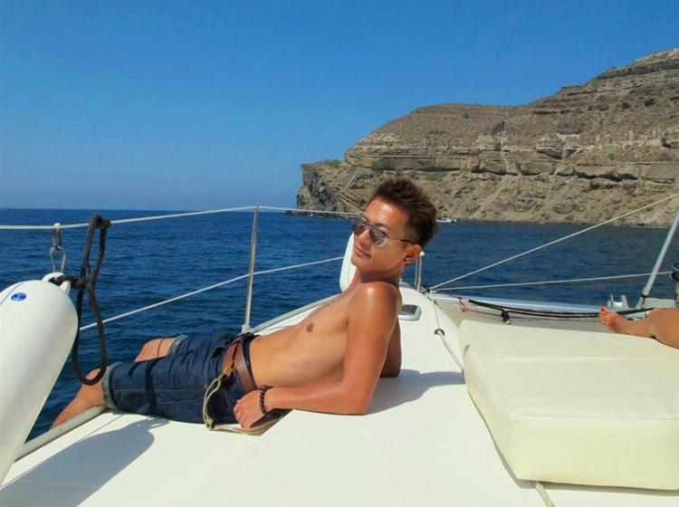 包豪华游艇出海海钓,租一艘豪华游艇出海海钓