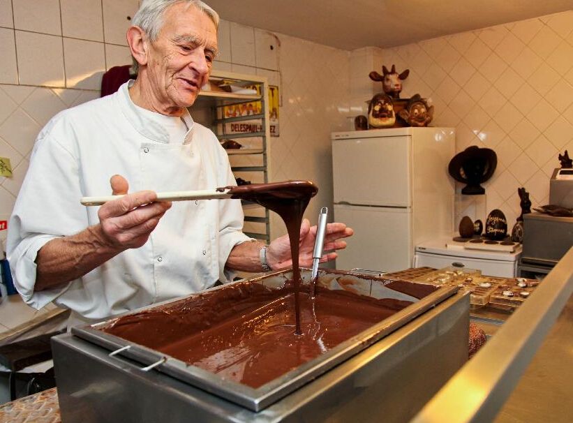 普通巧克力1块钱,一小块的巧克力