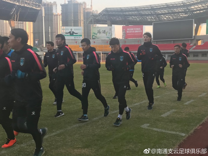 寓意“只赢”的这支球队开始备战新赛季,将继续向中甲发起冲击