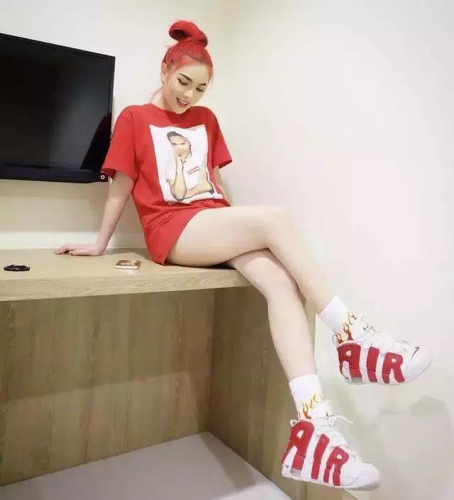 适合情侣穿aj,送女朋友的圣诞礼物aj