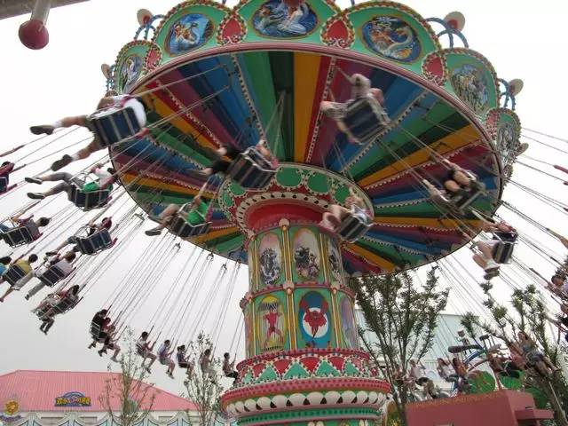 女子每天吃香蕉皮,坚持了一个月,结果...../包头人自己的“迪斯尼”——包头乐园:百万现金回馈粉丝,你来玩我买单!