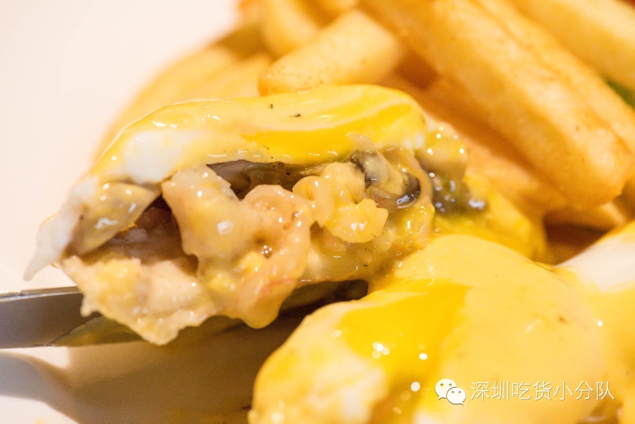 第3家店,但新来的两个男店长都不是人...