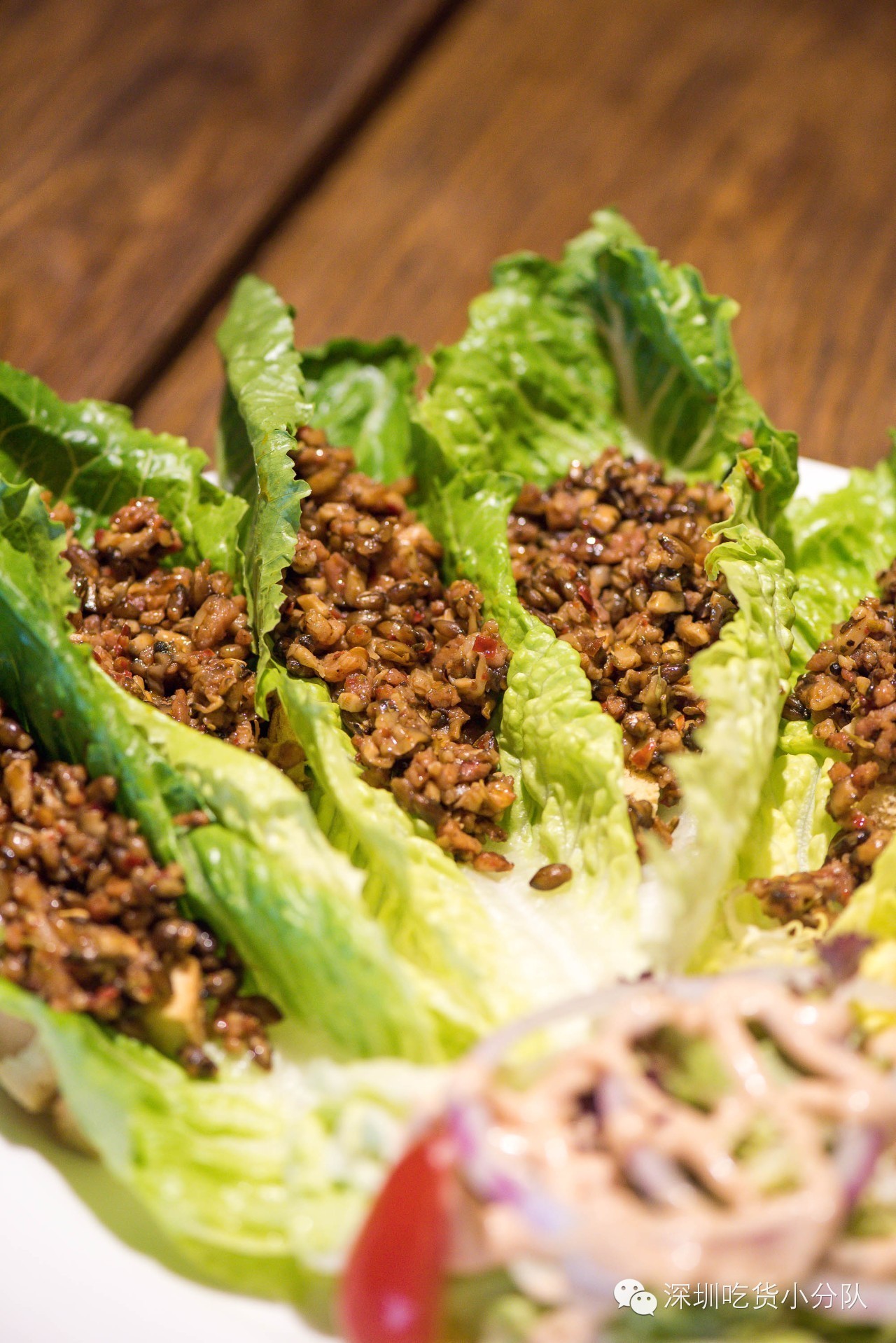 第3家店,但新来的两个男店长都不是人...