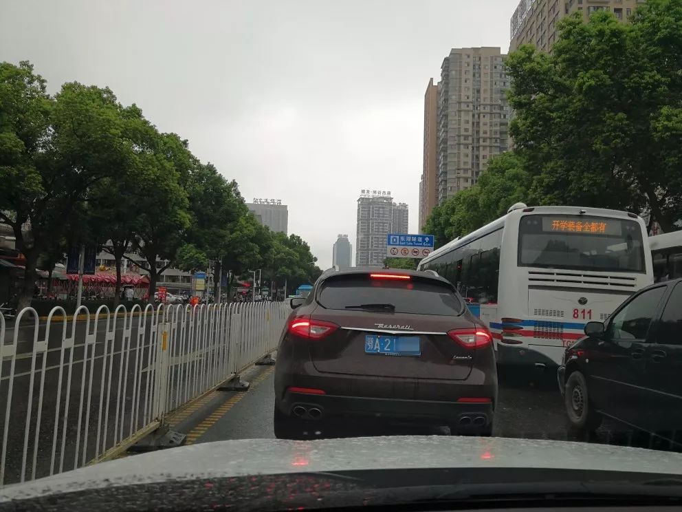 开10万的车和150万的车区别,10万和15万车的区别