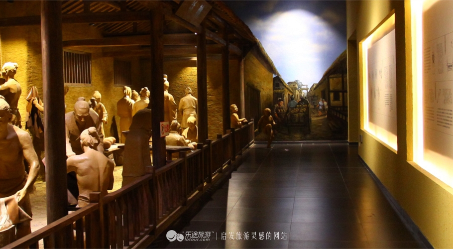 琉璃、课本、足球，博物馆也能玩嗨