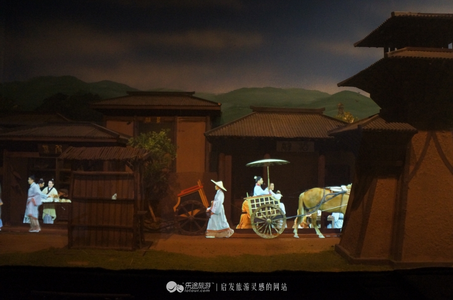 琉璃、课本、足球，博物馆也能玩嗨