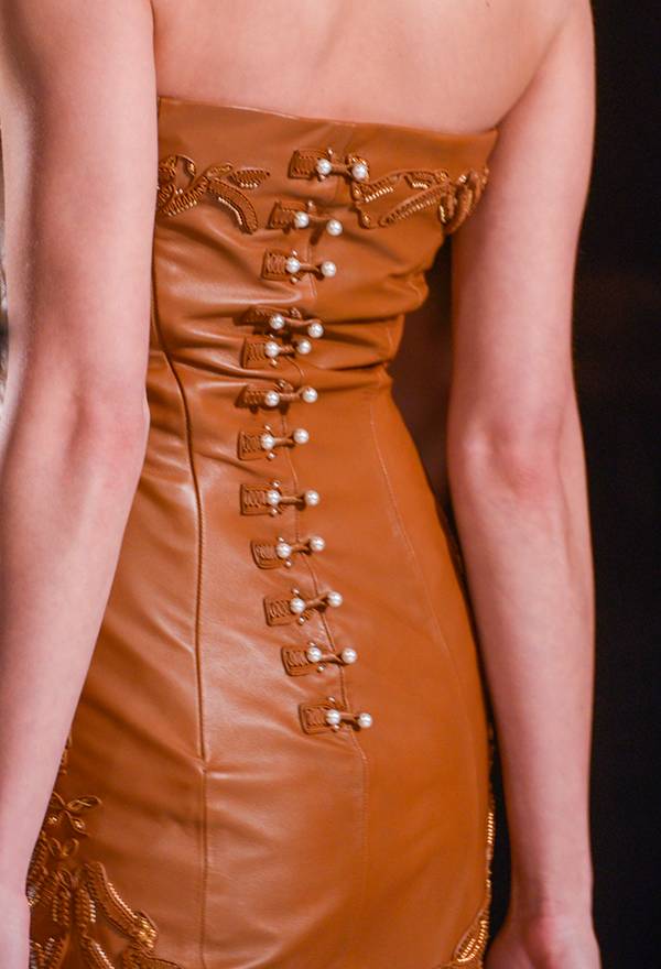 美到犯规|有了这些花样玩法谁还要正经地戴珍珠?