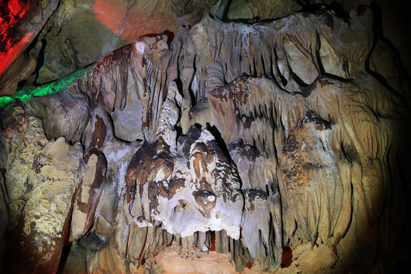 世界少有天然深水港,桂林潜水溶洞