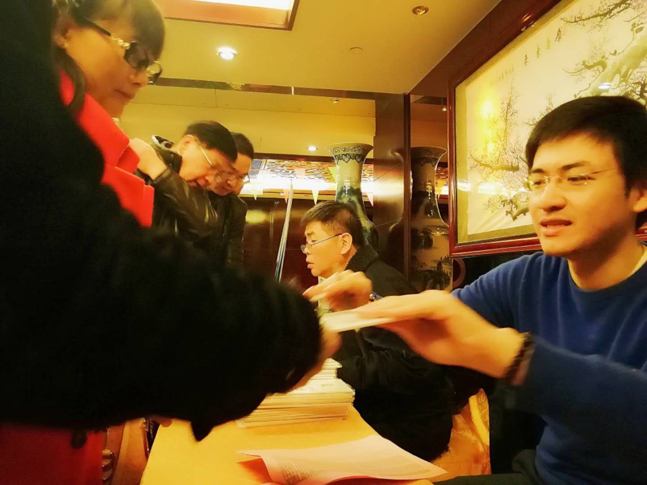 巡回之旅收官站出现神秘圆桌会议！到底说了啥？丨股市大家谈