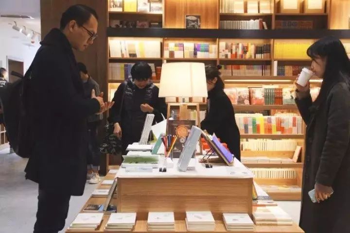 24小时、以旧换新……南京这8大特色书店,去了就不想离开