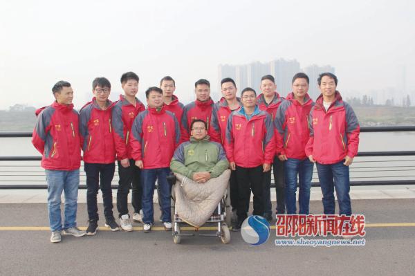 记身残志坚的创业者李云文