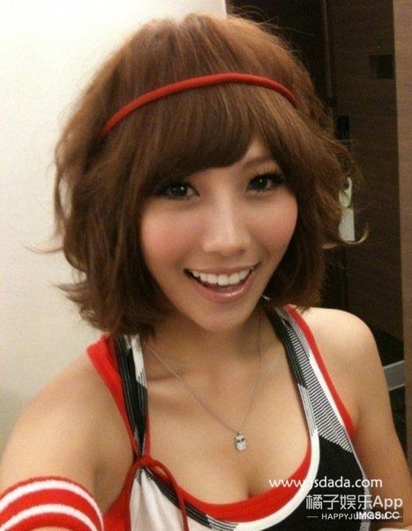 前黑涩会美眉成员大牙声援,黑涩会美眉大牙真名叫什么