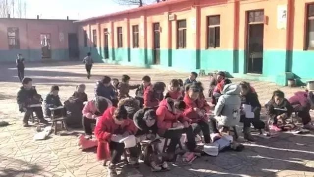 寒冬凛凛仍未供暖,80名学生冻感冒43人!教育部发话了