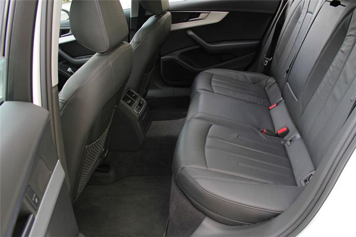 一次心动的感觉试驾全新奥迪A4L45TFSIquattro运动版