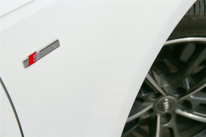 一次心动的感觉试驾全新奥迪A4L45TFSIquattro运动版