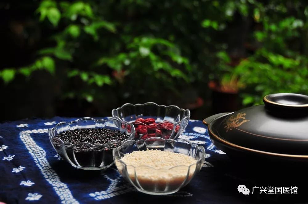 强寒潮来袭中医专家建议这样做,天气降温寒冷的养生知识