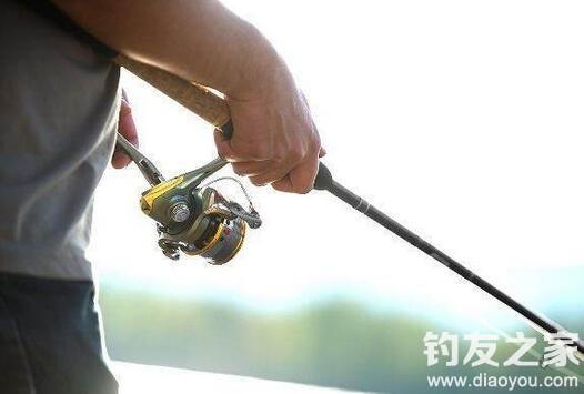 海竿浮钓如何有效抛竿,海竿抛竿铅越重抛得越远吗