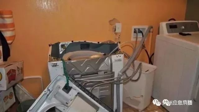 滚筒洗衣机洗羽绒服会不会爆炸,清洗羽绒服可以直接用洗衣机吗