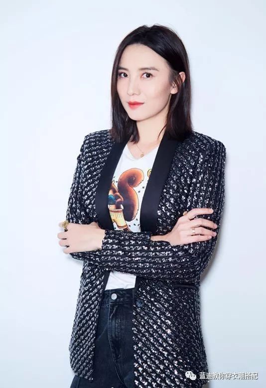 明星同款春款唐嫣日常穿搭,明星服装搭配女唐嫣