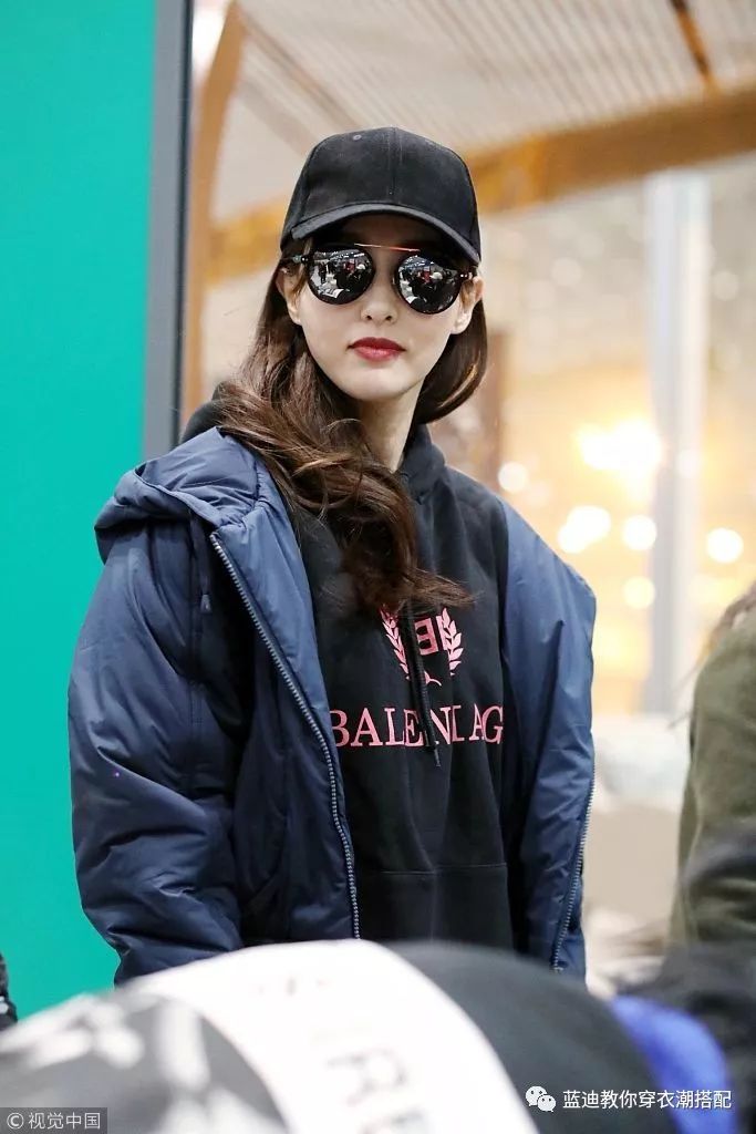 明星同款春款唐嫣日常穿搭,明星服装搭配女唐嫣