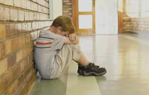 孩子出现拔毛行为怎么办,小学生拔毛可能是什么行为