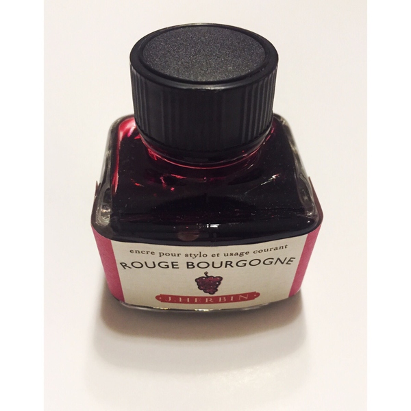 一支钢笔可以用不同颜色的墨水吗,钢笔用什么颜色的墨水才炫酷