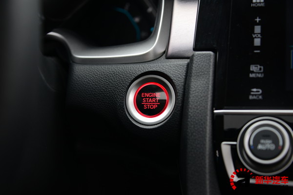 本田十代思域下雨天试驾,东风本田第十代思域试驾