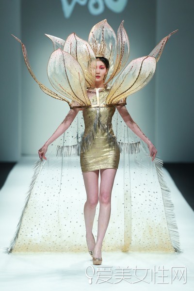 一花一世界妩WOO演绎灵动之美