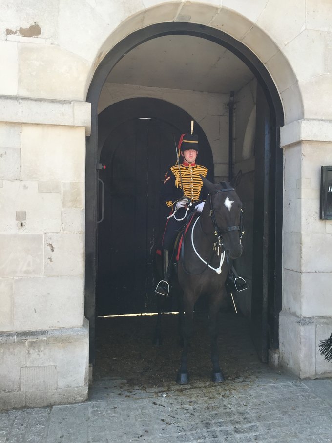 【已完结】英格兰苏格兰18日游记——美景、历史、足球、文化全体验（含挡风玻璃损坏以及车胎被扎处理经过）
