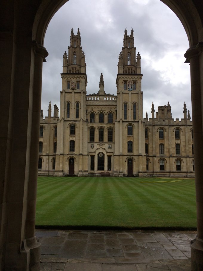 【已完结】英格兰苏格兰18日游记——美景、历史、足球、文化全体验（含挡风玻璃损坏以及车胎被扎处理经过）