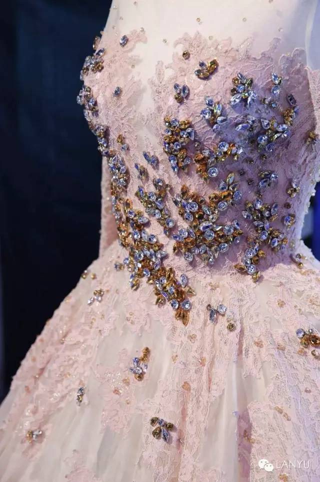 兰玉婚纱走秀,兰玉婚纱上海大秀