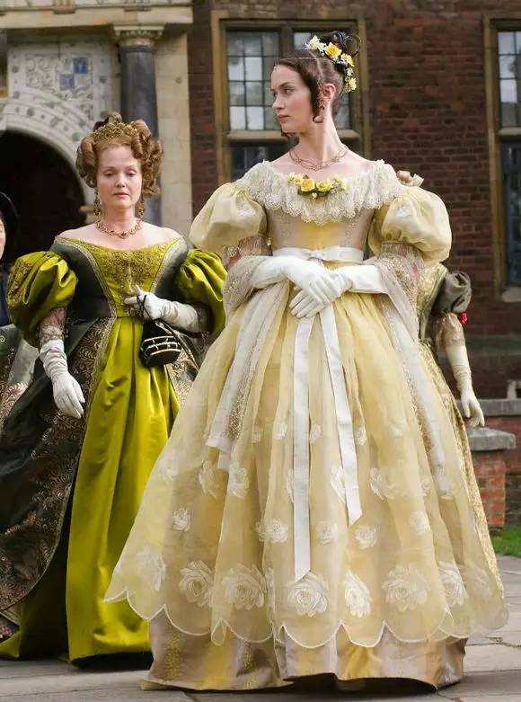 女王or王妃,窥探她们的皇室情缘